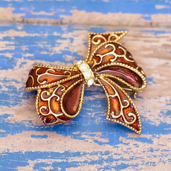 Vintage Spiral Pattern Ribbon Gold Tone Brooch by Monet - L32 - Picture 1 of 2